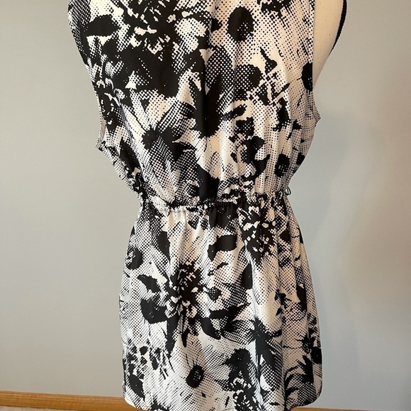 Motherhood Maternity sleeveless top size large - Picture 3 of 11